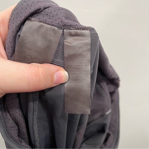 Calia Carrie Underwood Grey Energize Capri Crop Pants Size Medium - Picture 8 of 9